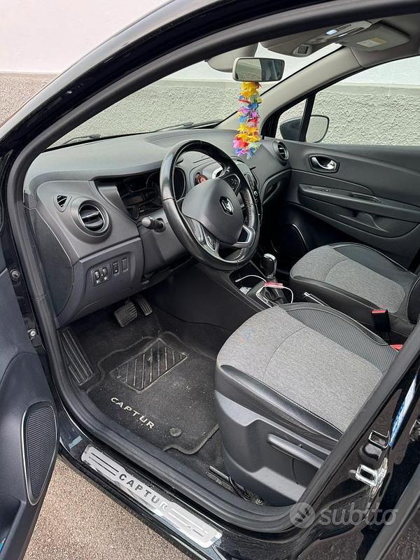Usata Renault Captur 2018 Nero SUV