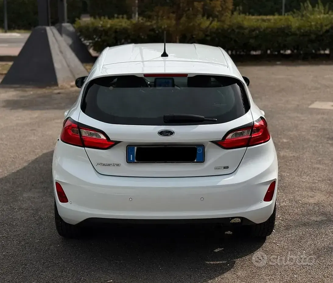 Usata Ford Fiesta Titanium 125 CV (91 kW) 2023 Bianco Utilitaria