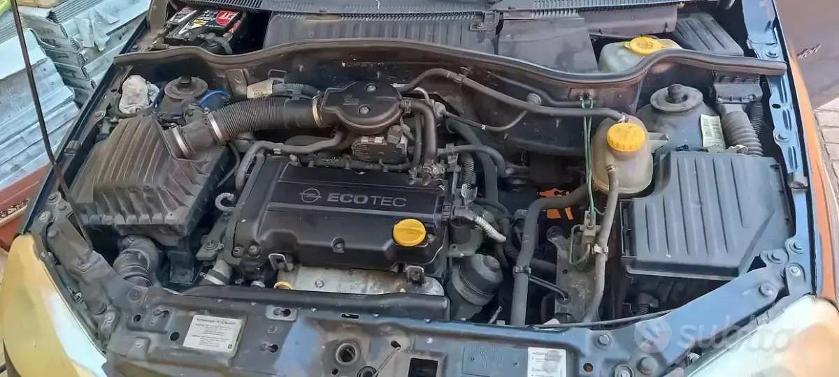 Usata Opel Corsa 75 CV (55 kW) 2002 Utilitaria