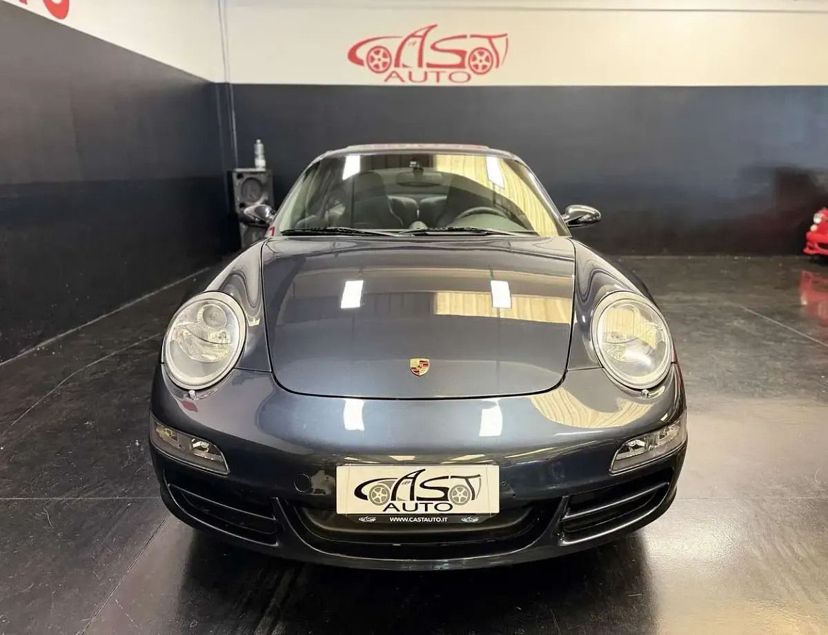 Usata Porsche 911 Carrera S Sport 355 CV (261 kW) 2005 Grigio atlas Coupé