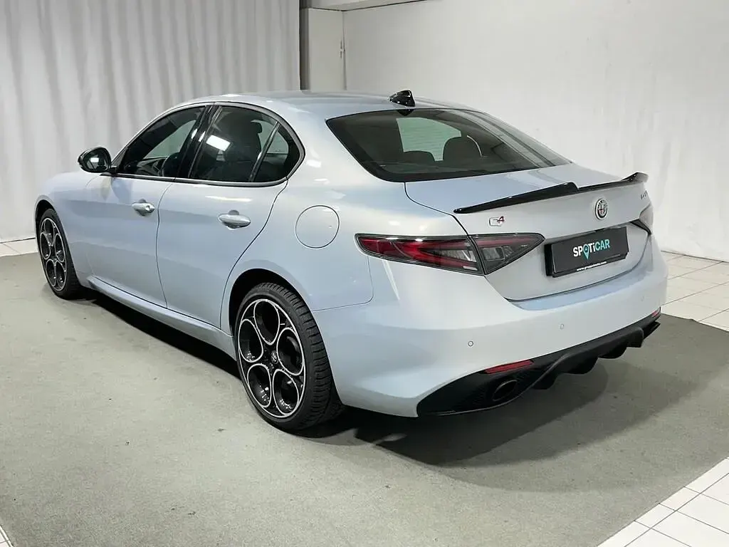 Usata Alfa Romeo Giulia Sprint 280 CV (205 kW) 2024 Grigio moonlight Berlina
