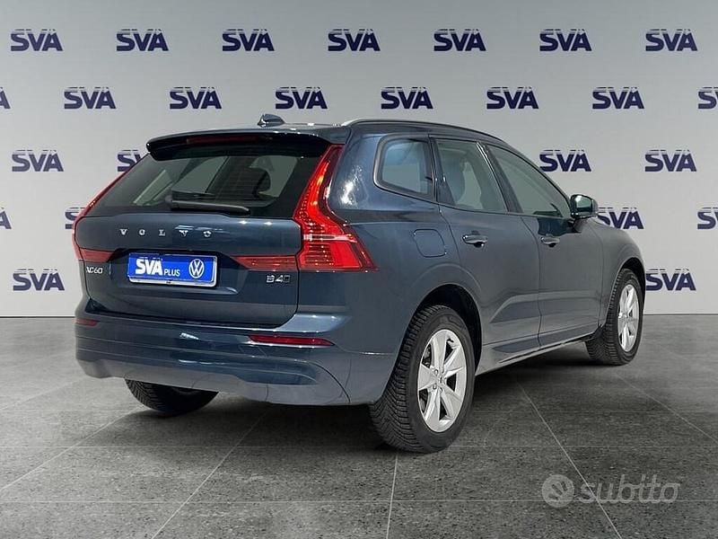 Usata Volvo XC60 Momentum 197 CV (144 kW) 2021 Blu SUV