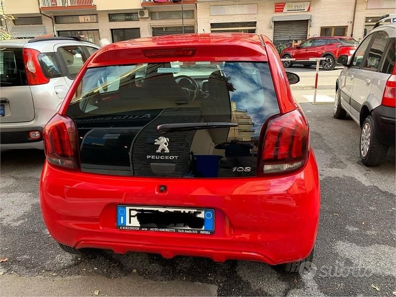 Usata Peugeot 108 Allure 69 CV (50 kW) 2015 Rosso Utilitaria