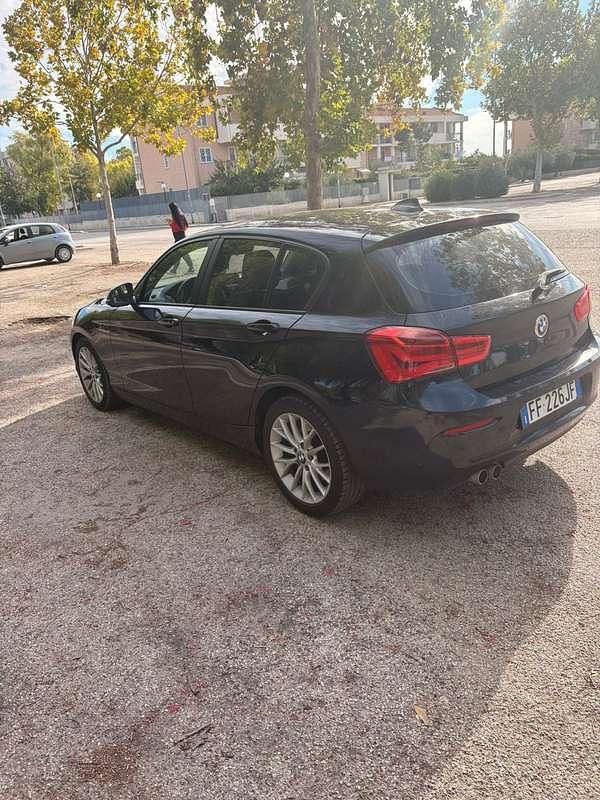 Usata BMW 120 Sport Line 190 CV (139 kW) 2016 Utilitaria