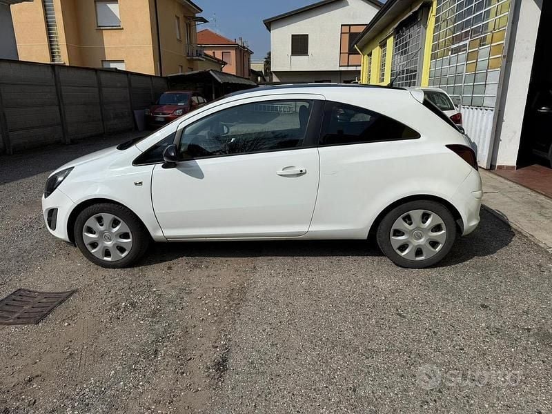 Usata Opel Corsa 75 CV (55 kW) 2014 Bianco Utilitaria