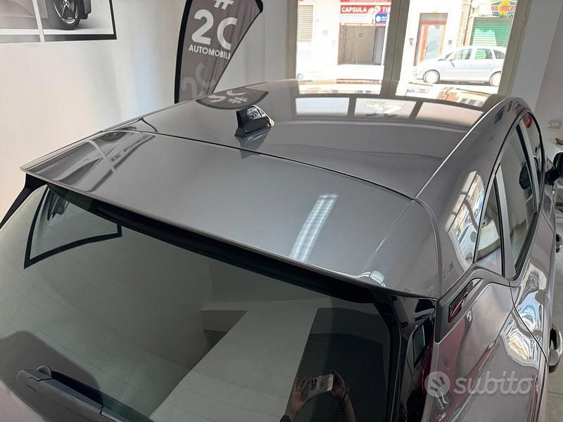 Usata Renault Captur 91 CV (66 kW) 2021 Grigio SUV