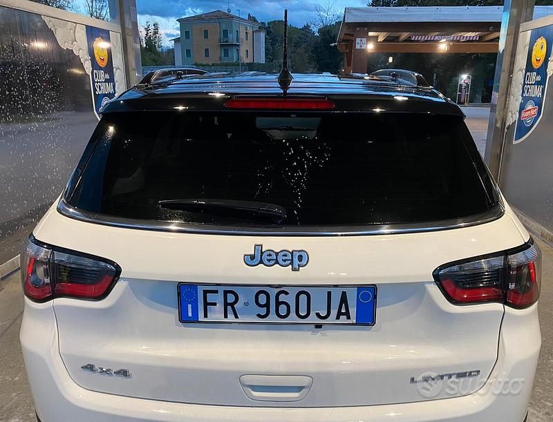 Usata Jeep Compass Limited 140 CV (102 kW) 2018 Bianco SUV