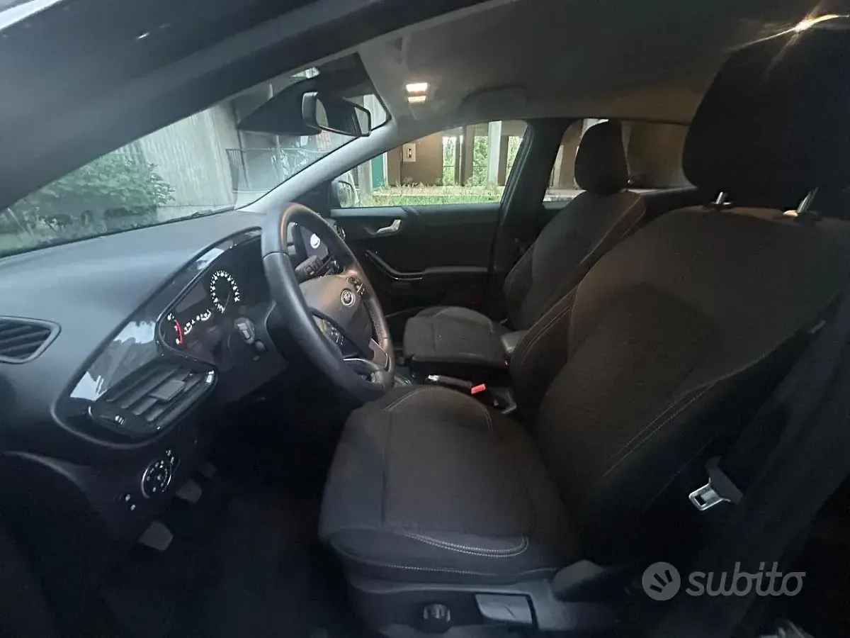 Usata Ford Puma 125 CV (91 kW) 2023 Nero SUV
