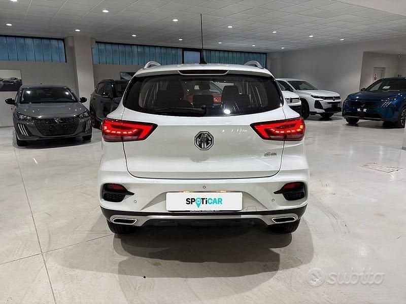 Usata MG ZS Comfort 106 CV (77 kW) 2023 Grigio SUV