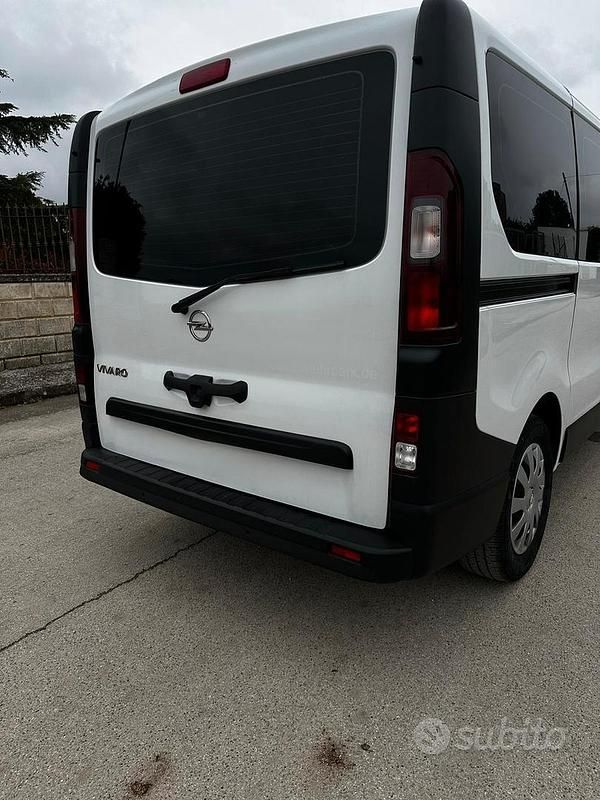 Usata Opel Vivaro 95 CV (69 kW) 2018 Bianco Monovolume