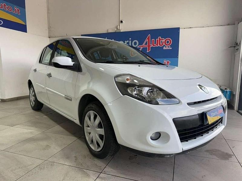 Usata Renault Clio II 75 CV (55 kW) 2011 Bianco Berlina