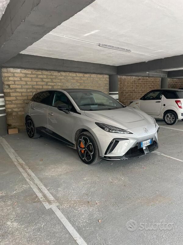 Usata MG MG4 EV 152 kW (207 CV) 2023 Utilitaria