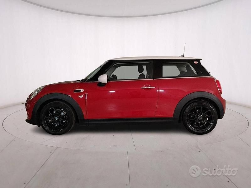 Occasion Mini Cooper D 116 ch (85 kW) 2018 Rouge Citadine