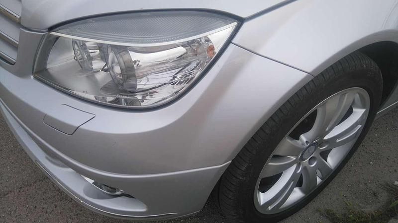 Usata Mercedes C220 Avantgarde 170 CV (125 kW) 2007 Argento Berlina