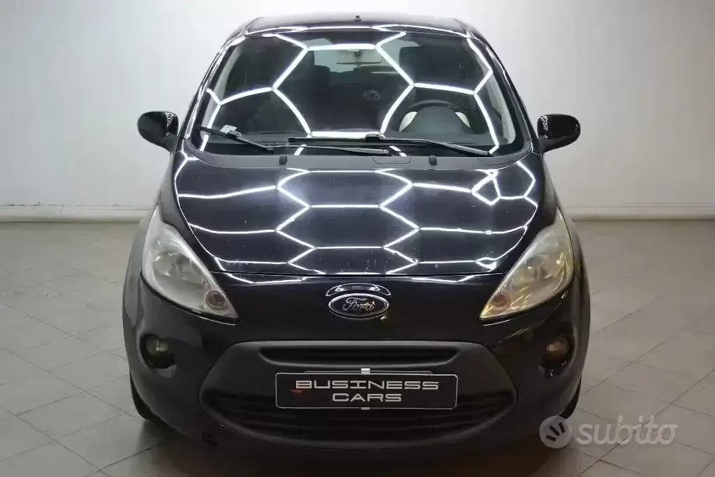 Usata Ford Ka Plus 69 CV (50 kW) 2011 Nero Utilitaria