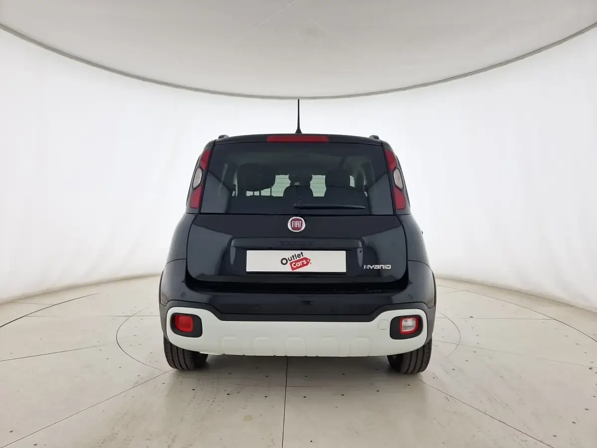 Usata Fiat Panda Cross Cross 70 CV (51 kW) 2025 Nero metallizzato Utilitaria