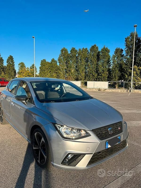 Usata 2018 Seat Ibiza Due volumi | 5500 € - Immagine 1/4