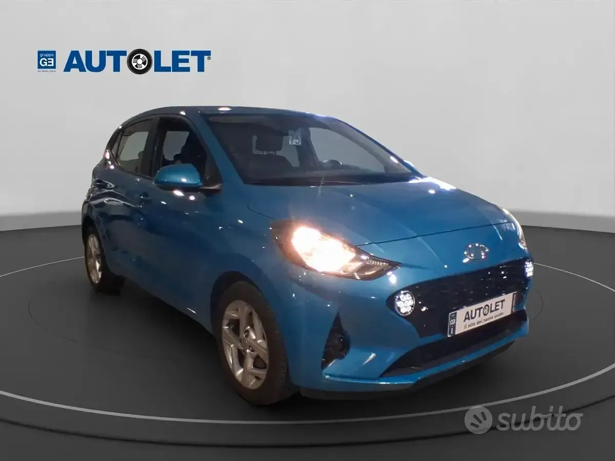 Usata Hyundai i10 67 CV (49 kW) 2023 Bluazzurro Utilitaria