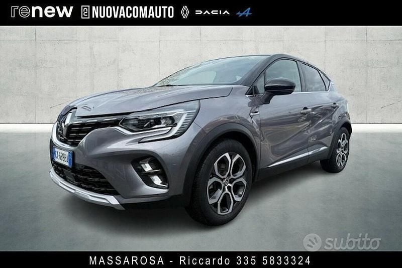Usata Renault Captur Techno 145 CV (106 kW) 2022 Grigio SUV