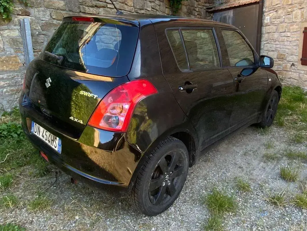 Usata Suzuki Swift GL 91 CV (66 kW) 2008 Nero Utilitaria