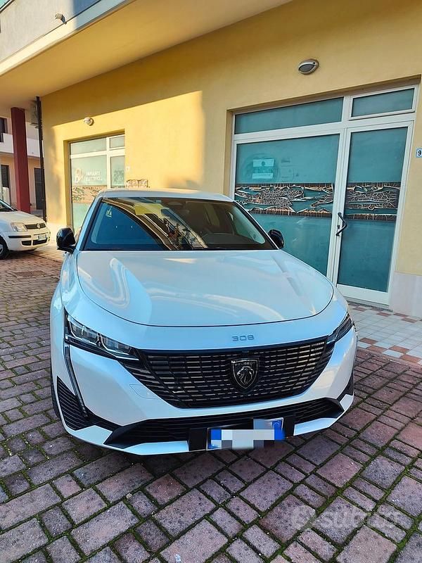 Usata Peugeot 308 131 CV (96 kW) 2022 Bianco Berlina