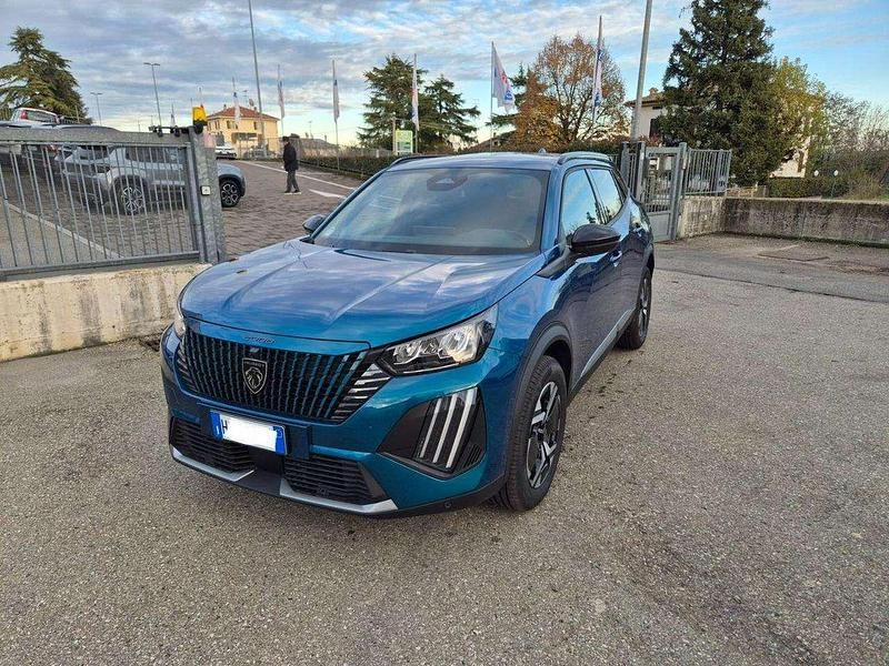 Nuova Peugeot 2008 Allure 136 CV (100 kW) 2025 Blu SUV
