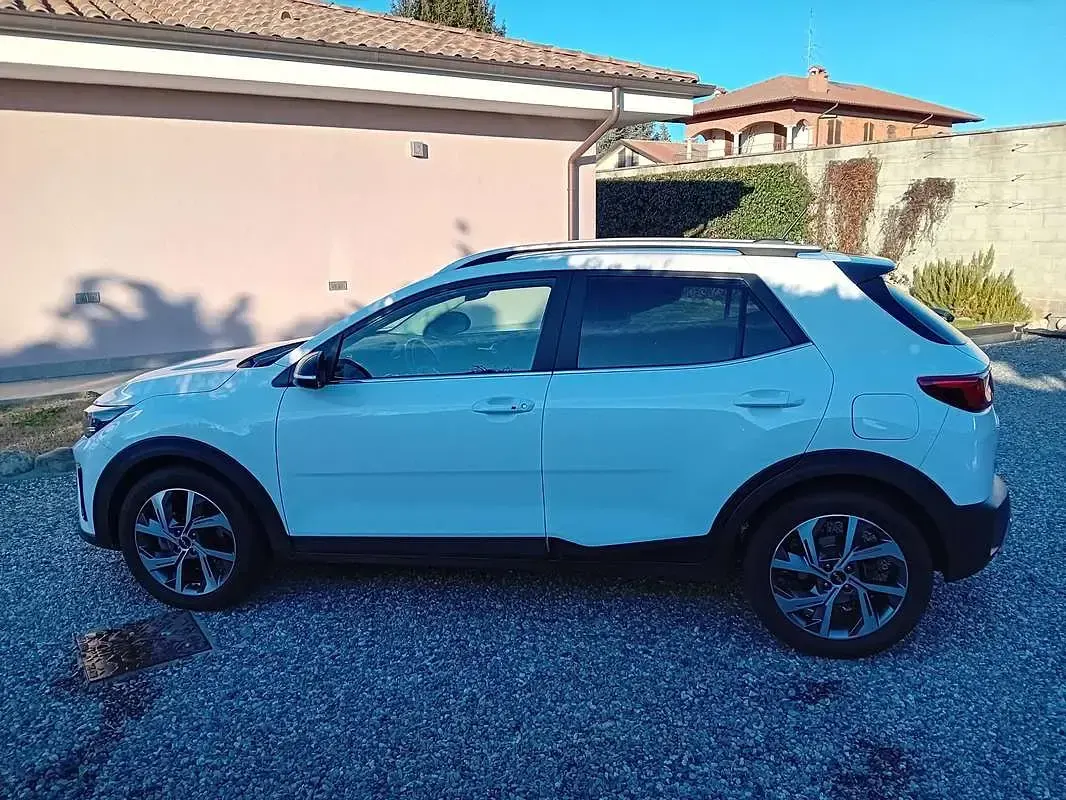 Usata Kia Stonic GT-Line 120 CV (88 kW) 2021 Bianco SUV