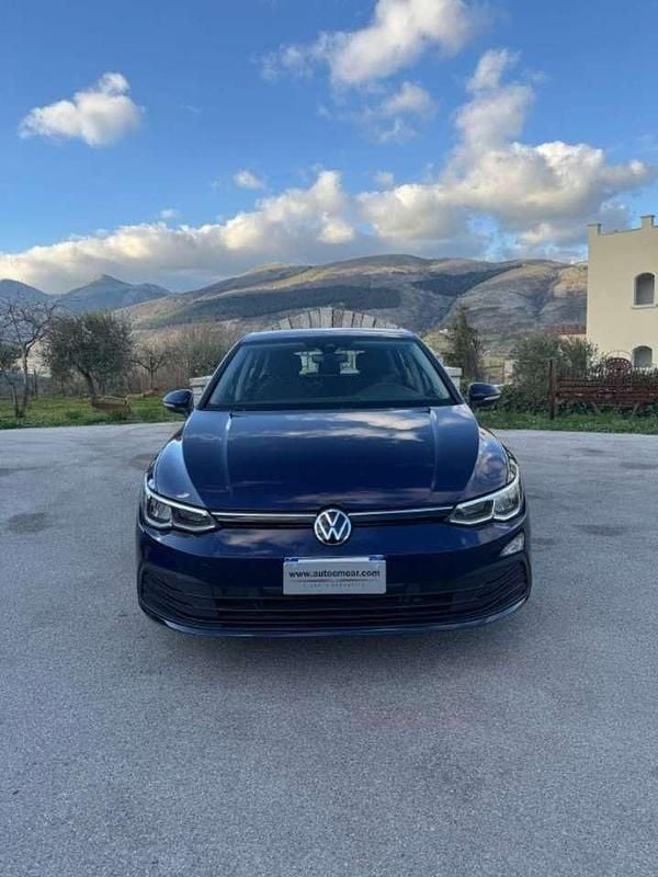 Blu Usata 2021 VW Golf VIII Life Tre volumi | 19.500 € (Ottimo prezzo) - Immagine 1/4