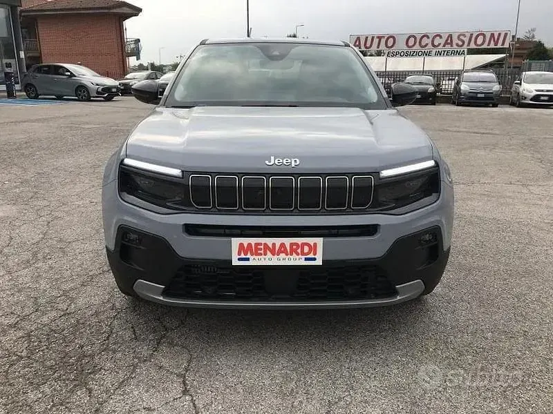 Nuova Jeep Avenger Summit 101 CV (74 kW) 2025 Grigio SUV