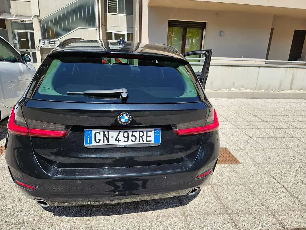 Usata BMW 320 Advantage 190 CV (139 kW) 2021 Nero Station wagon