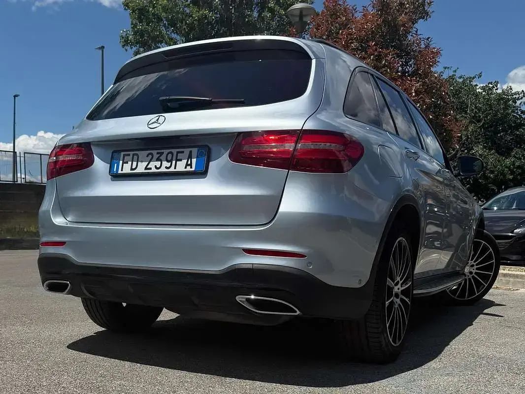 Usata Mercedes GLC220 Exclusive 170 CV (125 kW) 2016 Argento SUV