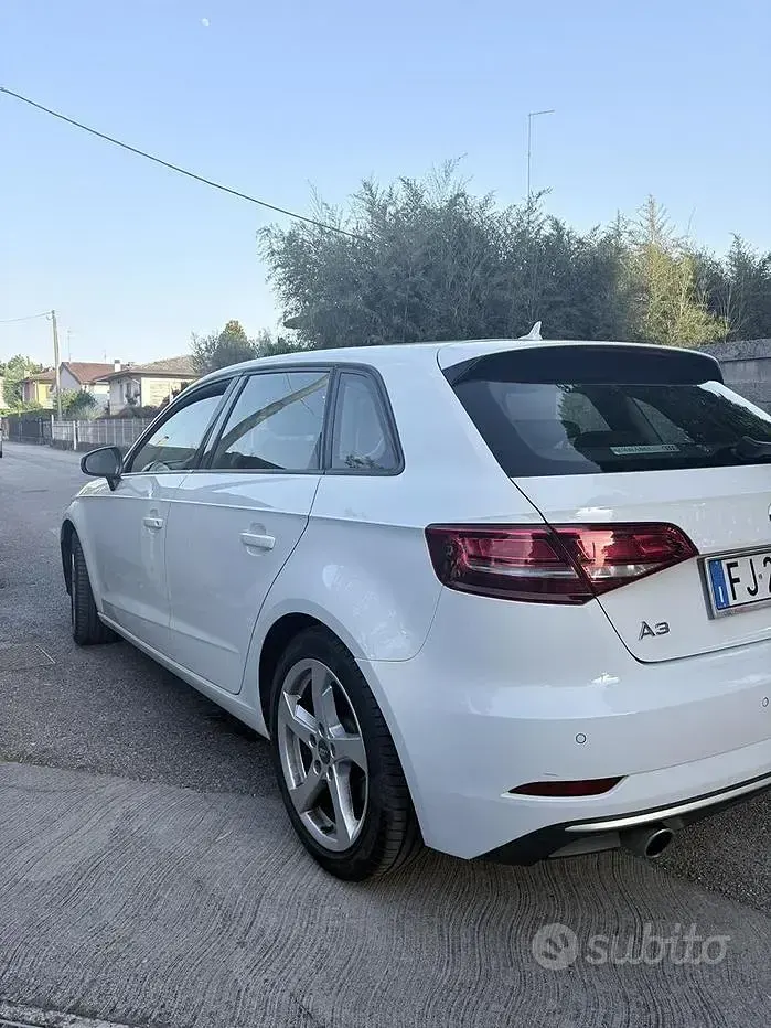Usata Audi A3 Attraction 110 CV (80 kW) 2017 Bianco Berlina