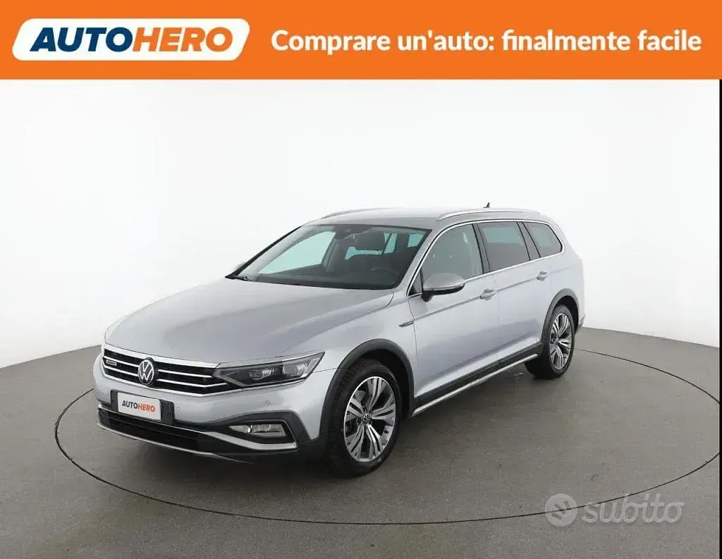 Usata VW Passat 200 CV (147 kW) 2022 Grigio Station wagon