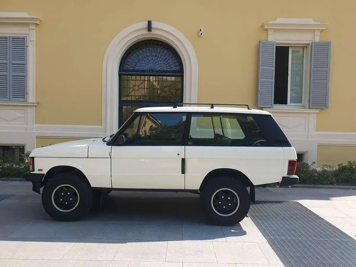 Usata Land Rover Range Rover 106 CV (77 kW) 1987 Bianco SUV