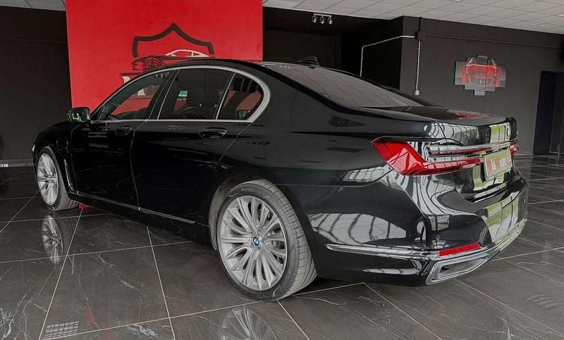 Usata BMW 745e 286 CV (210 kW) 2020 Nero Berlina