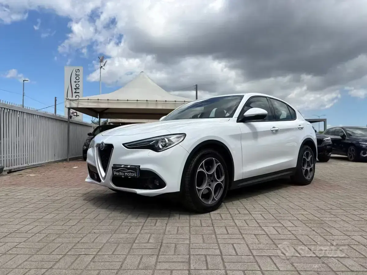 Usata Alfa Romeo Stelvio 179 CV (131 kW) 2018 Bianco SUV