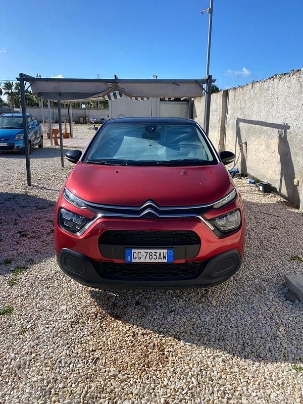 Usata Citroën C3 Shine 101 CV (74 kW) 2021 Rosso Utilitaria
