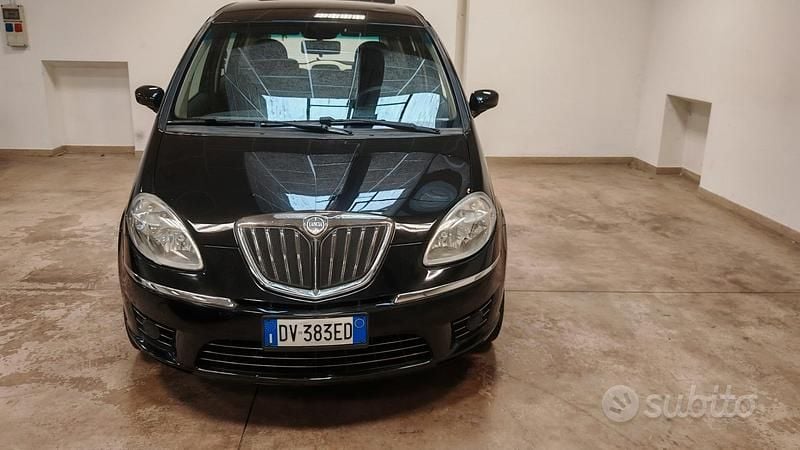 Usata Lancia Musa 95 CV (69 kW) 2009 Nero Monovolume