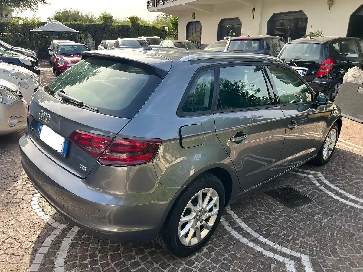 Usata Audi A3 Ambition 110 CV (80 kW) 2015 Grigio