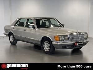 Usata Mercedes 380 204 CV (150 kW) 1982 Argento Berlina