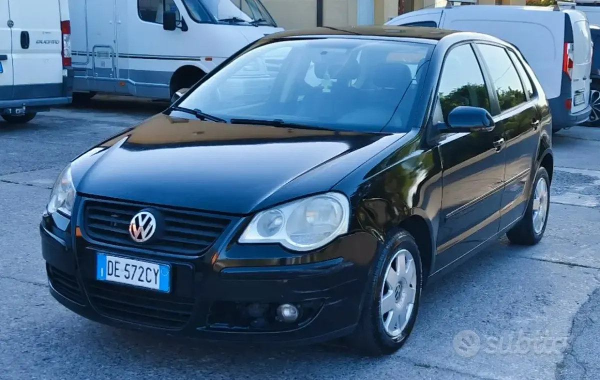 Usata VW Polo Sportline 69 CV (50 kW) 2007 Nero Utilitaria