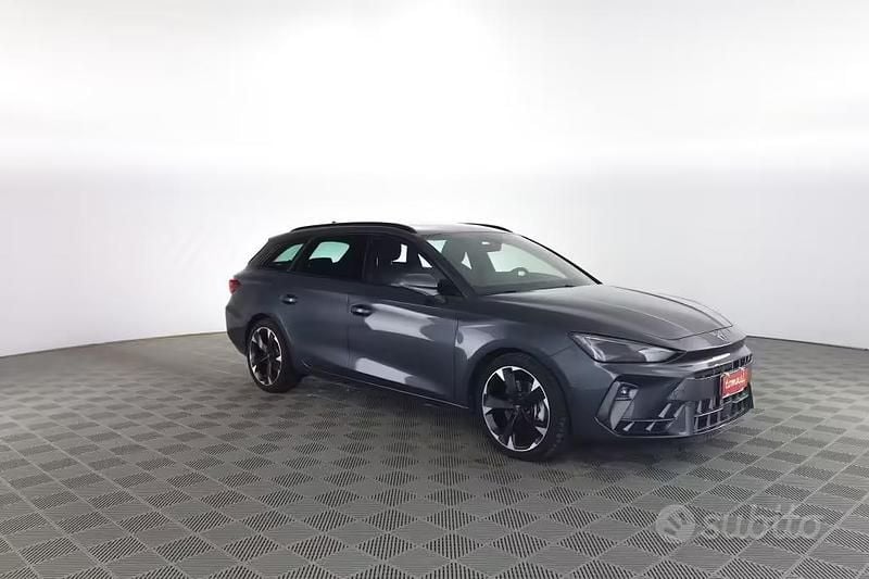 Usata Cupra Leon 150 CV (110 kW) 2024 Grigio Station wagon