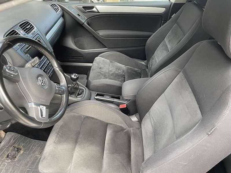 Usata 2010 VW Golf VI Highline Tre volumi | 9200 € (Cara) - Immagine 1/4