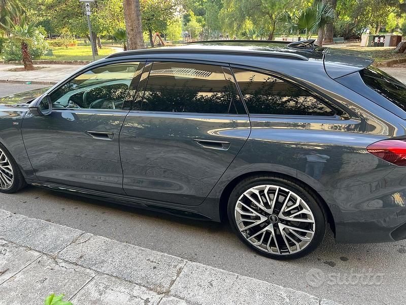 Usata Audi A5 204 CV (150 kW) 2025 Grigio Coupé