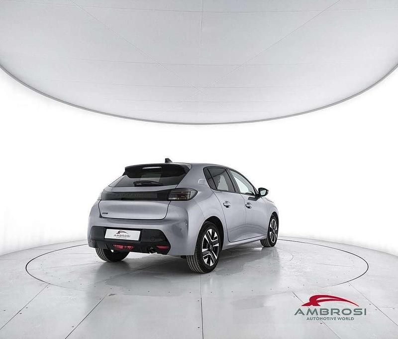 Usata Peugeot 208 Allure 101 CV (74 kW) 2025 Grigio Utilitaria