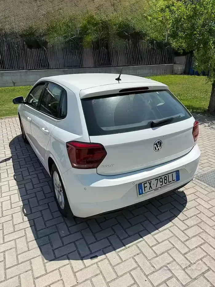 Usata VW Polo 80 CV (58 kW) 2019 Bianco Utilitaria