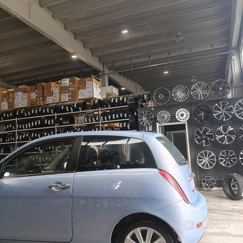 Usata Lancia Ypsilon 2006 Blu Utilitaria