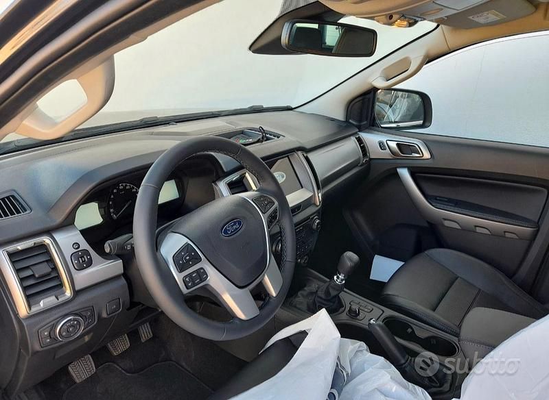 Usata Ford Ranger 170 CV (125 kW) 2021 Grigio Pick-up