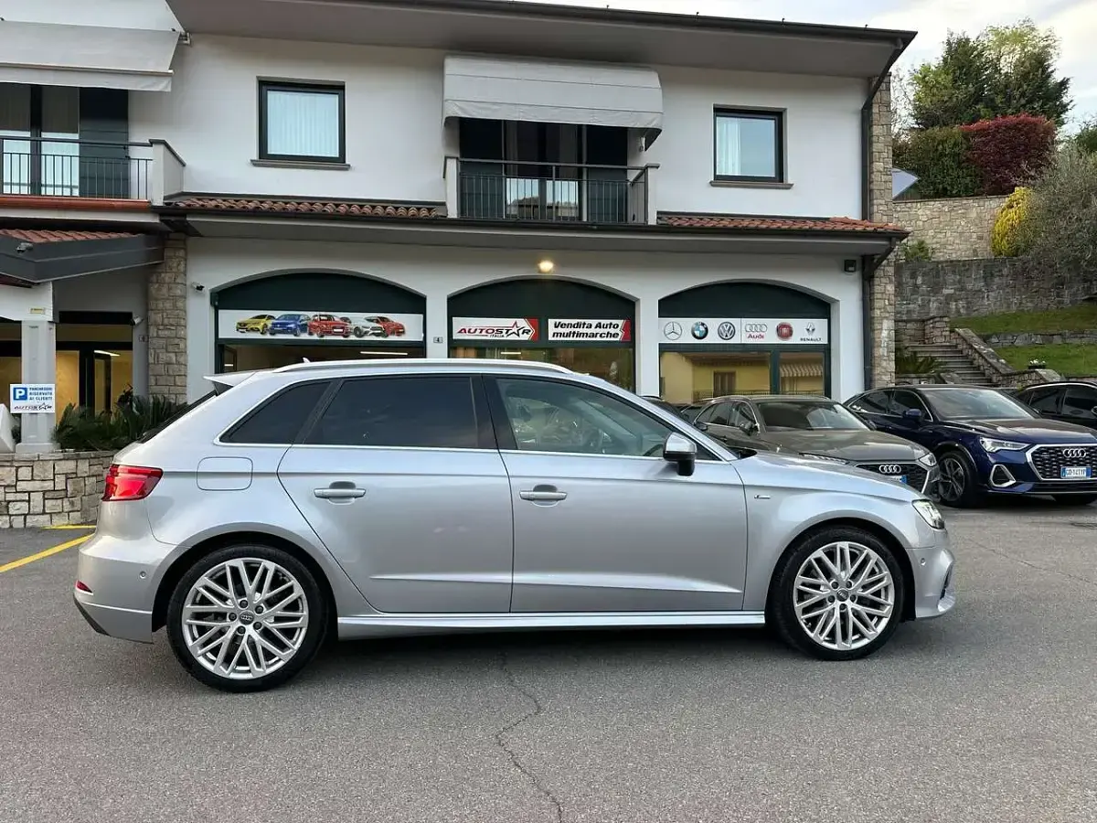 Usata Audi A3 Sport 184 CV (135 kW) 2018 Argento Berlina