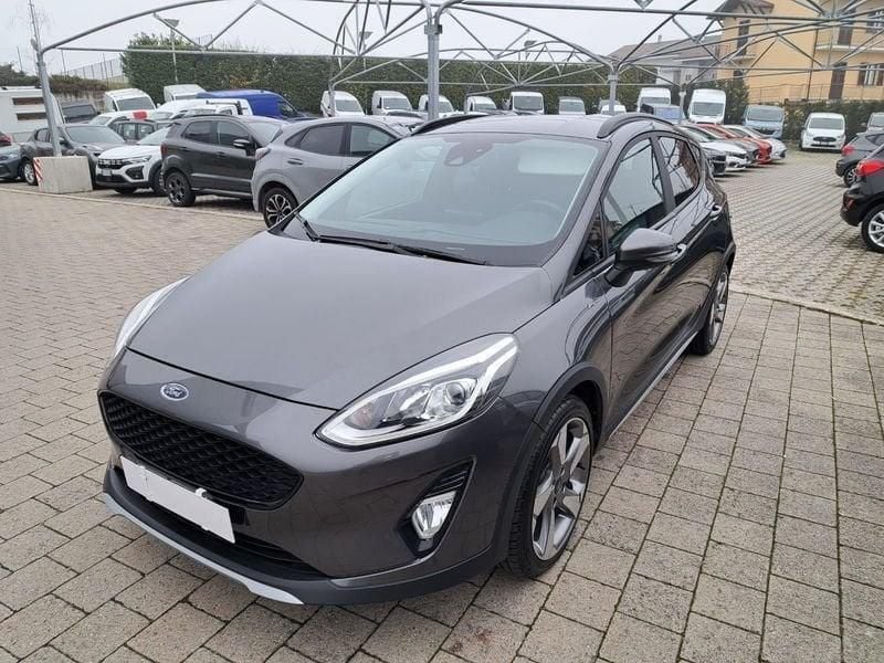 Usata Ford Fiesta Active 85 CV (62 kW) 2018 Grigio Utilitaria